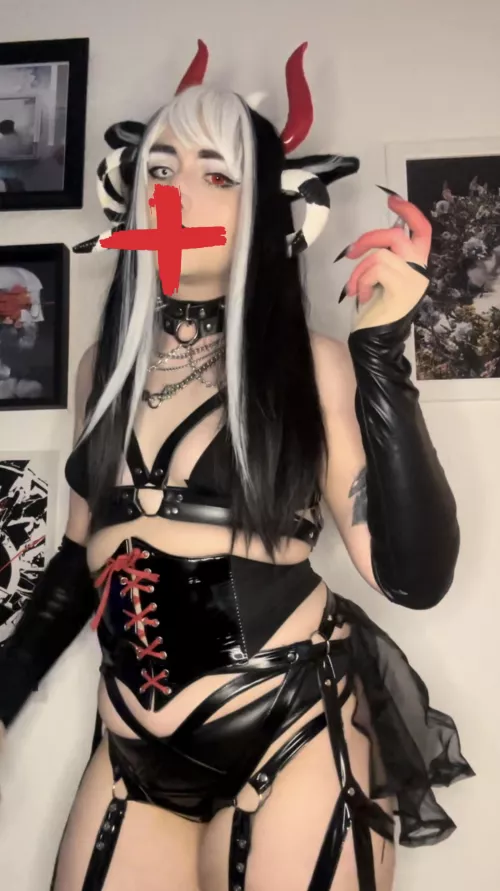 Baphomet wants to play 😈