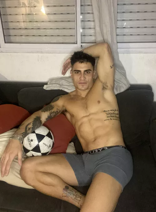 Can a soccer player turn you on?