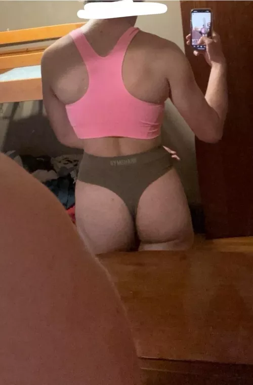 Gymshark thongs are 💋