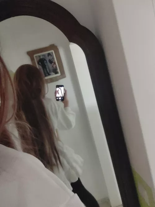 Skirt action 🙃💜