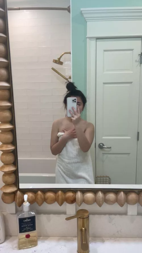 That post shower feeling >>>