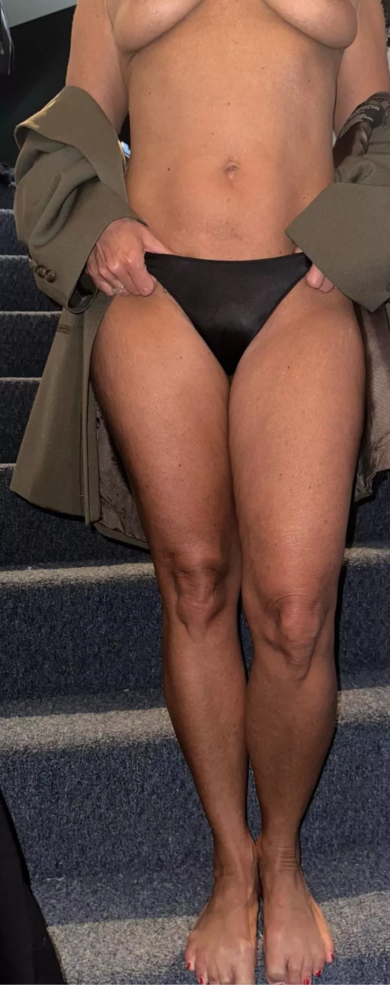 Do silky MILF panties look sexy with a set of pretty legs?