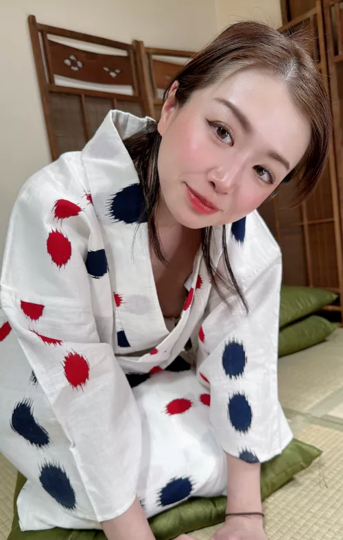 Do you like my japanese outfit?