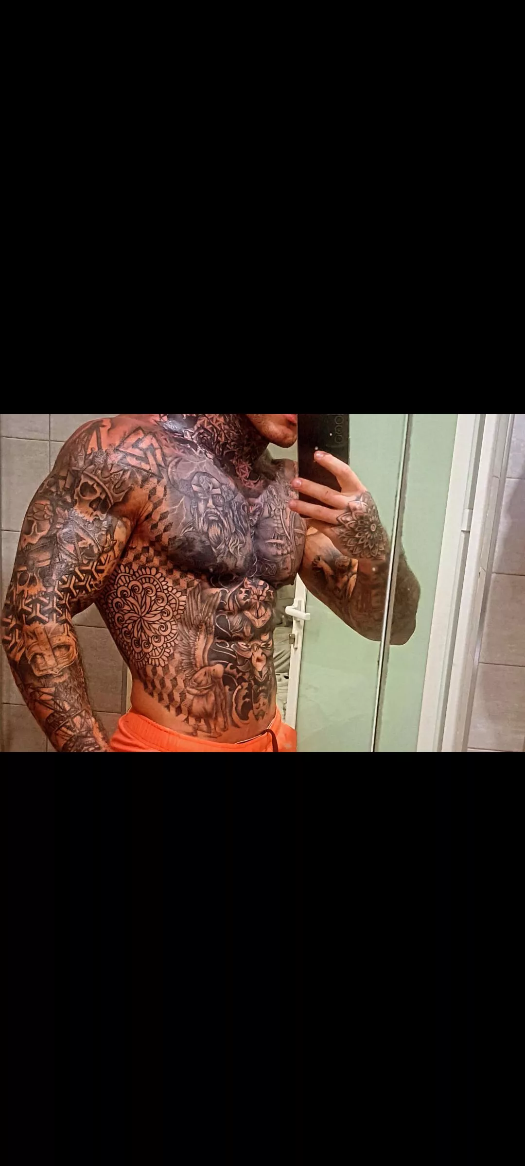 Fully inked gym bro ;)