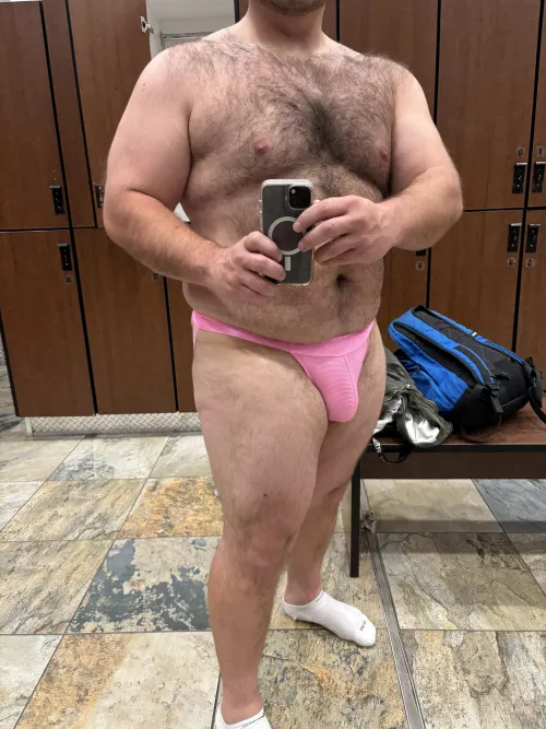 How we feeling about thick thighs?