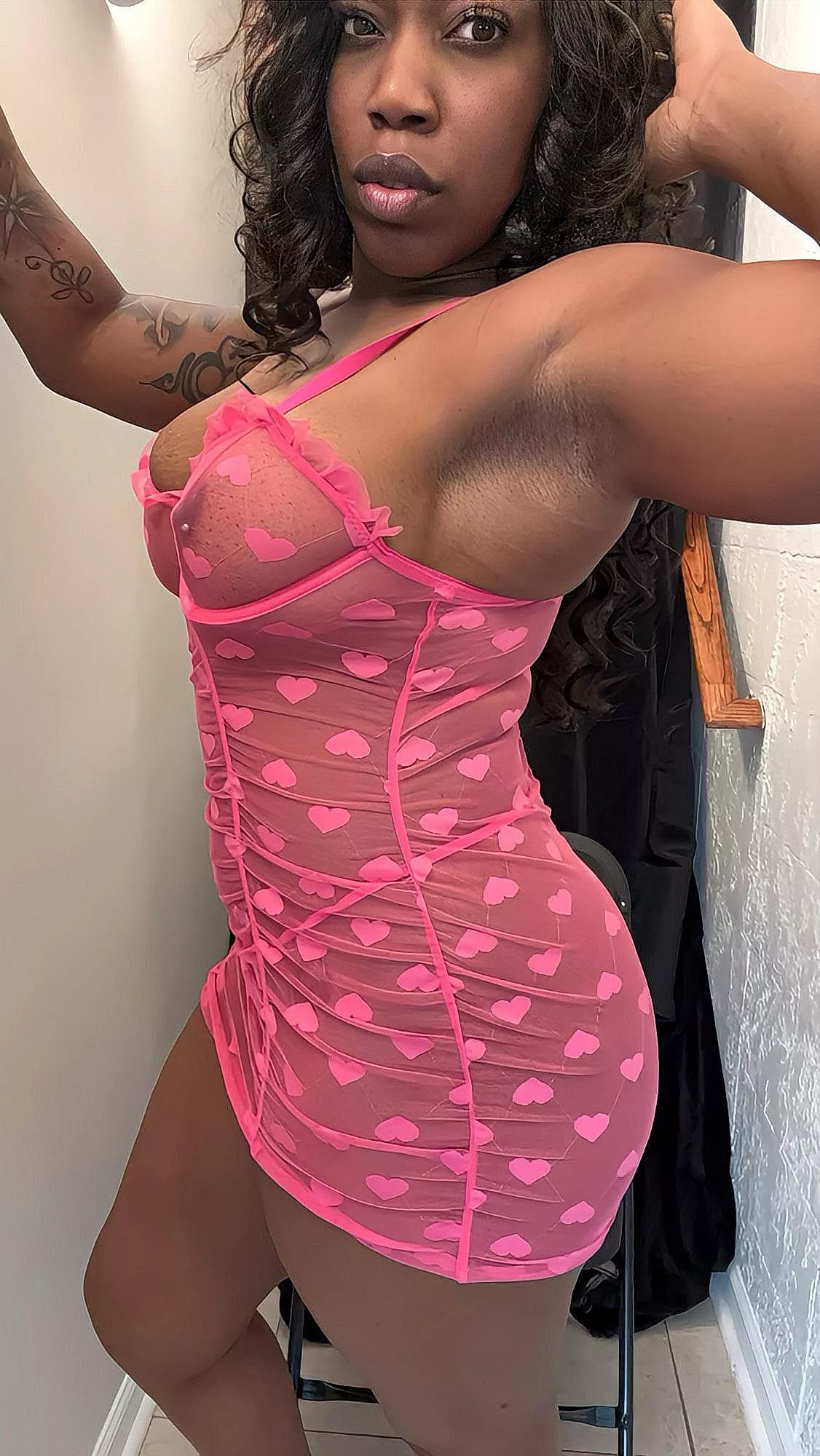 I feel so sexy in pink 