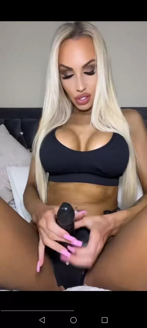 Let me be inside of you.I will not tell anybody ,it will be out little secret.