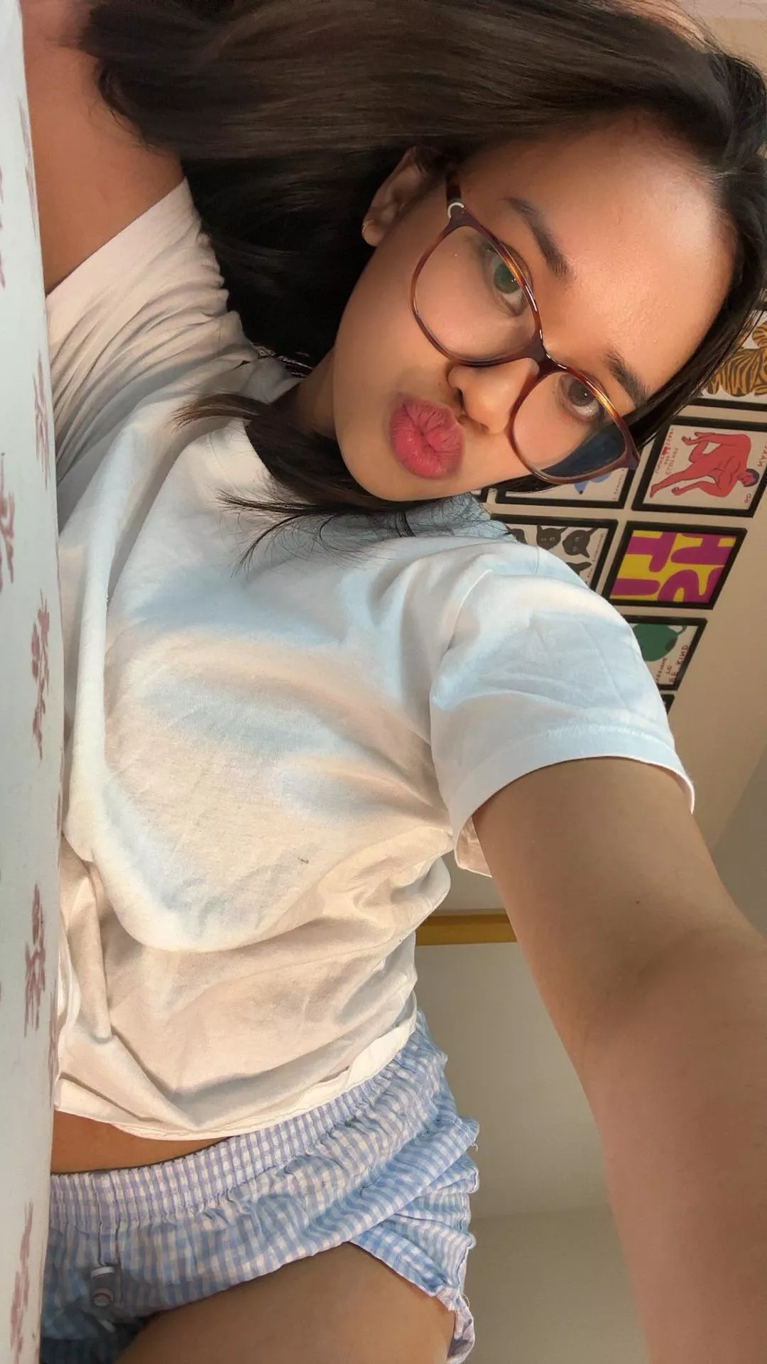 Love lounge fits like this