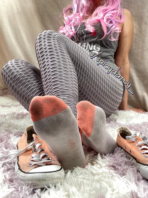 Matching chucks for dirty socks