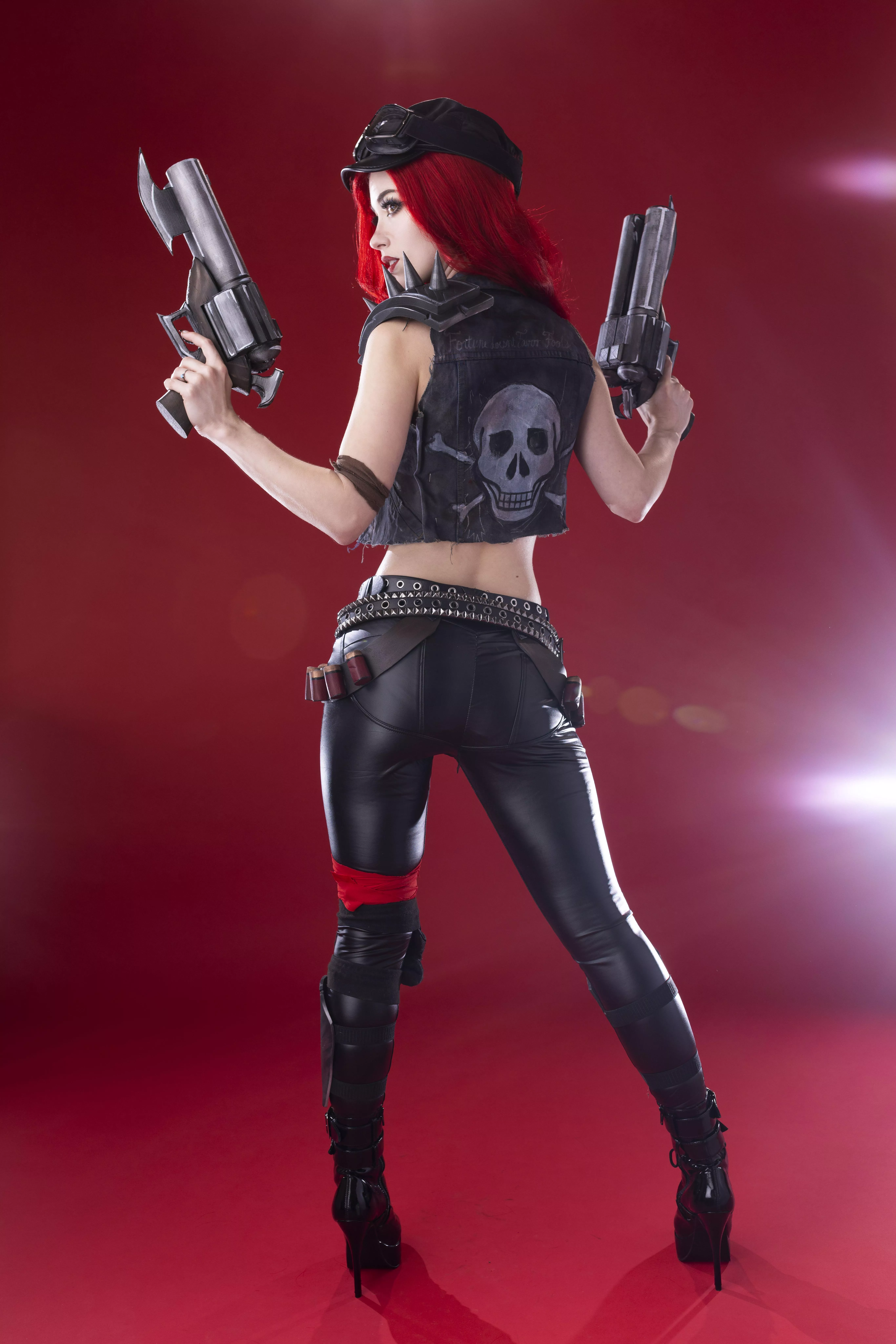 Miss Fortune Cosplay by (morganlefoycos)