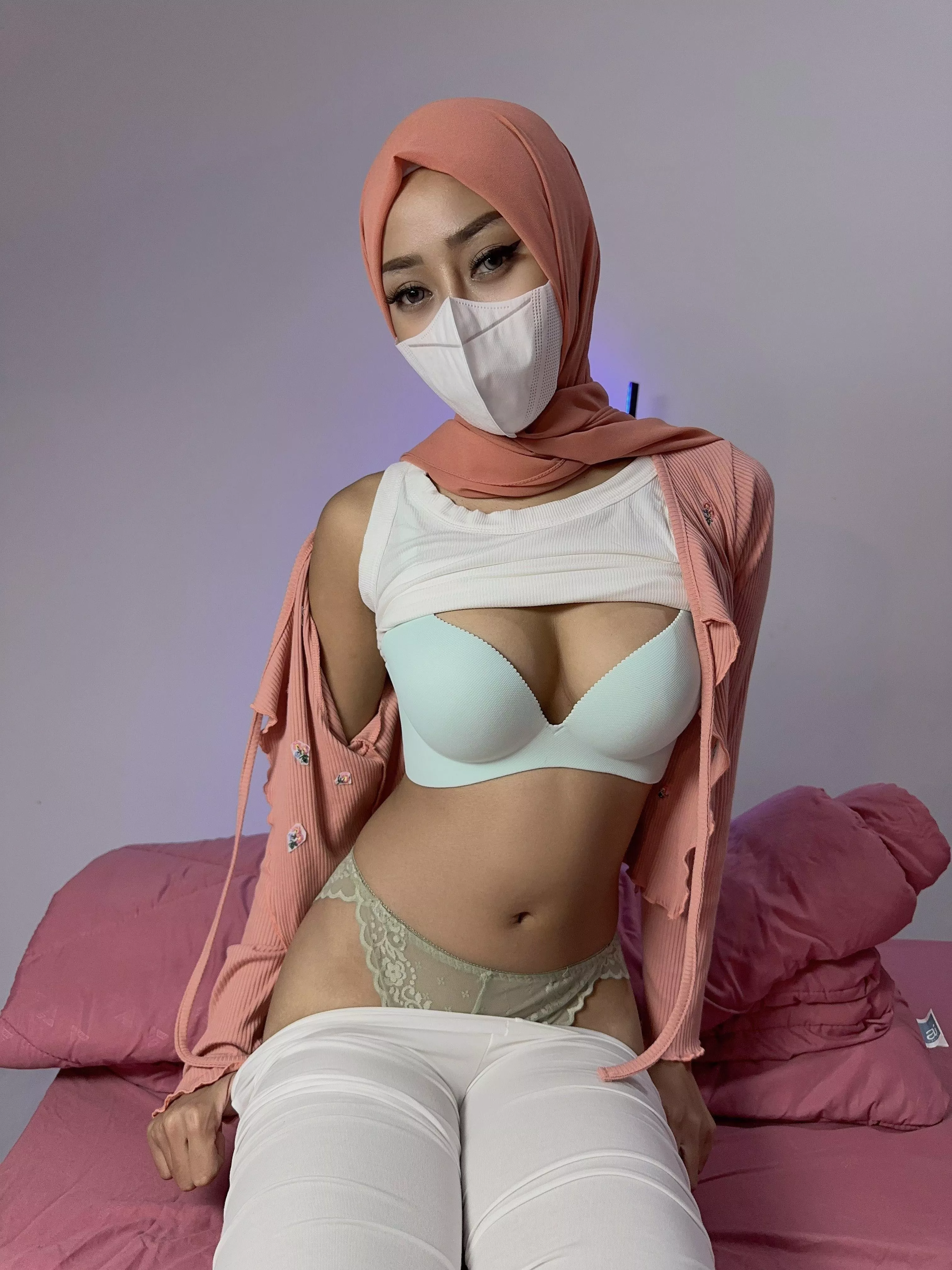 Petite asian habibis are on a whole different level