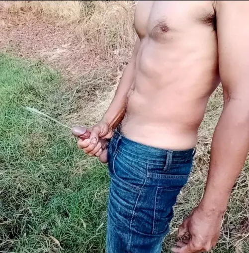 Wanna smell my Asian Armpits? 