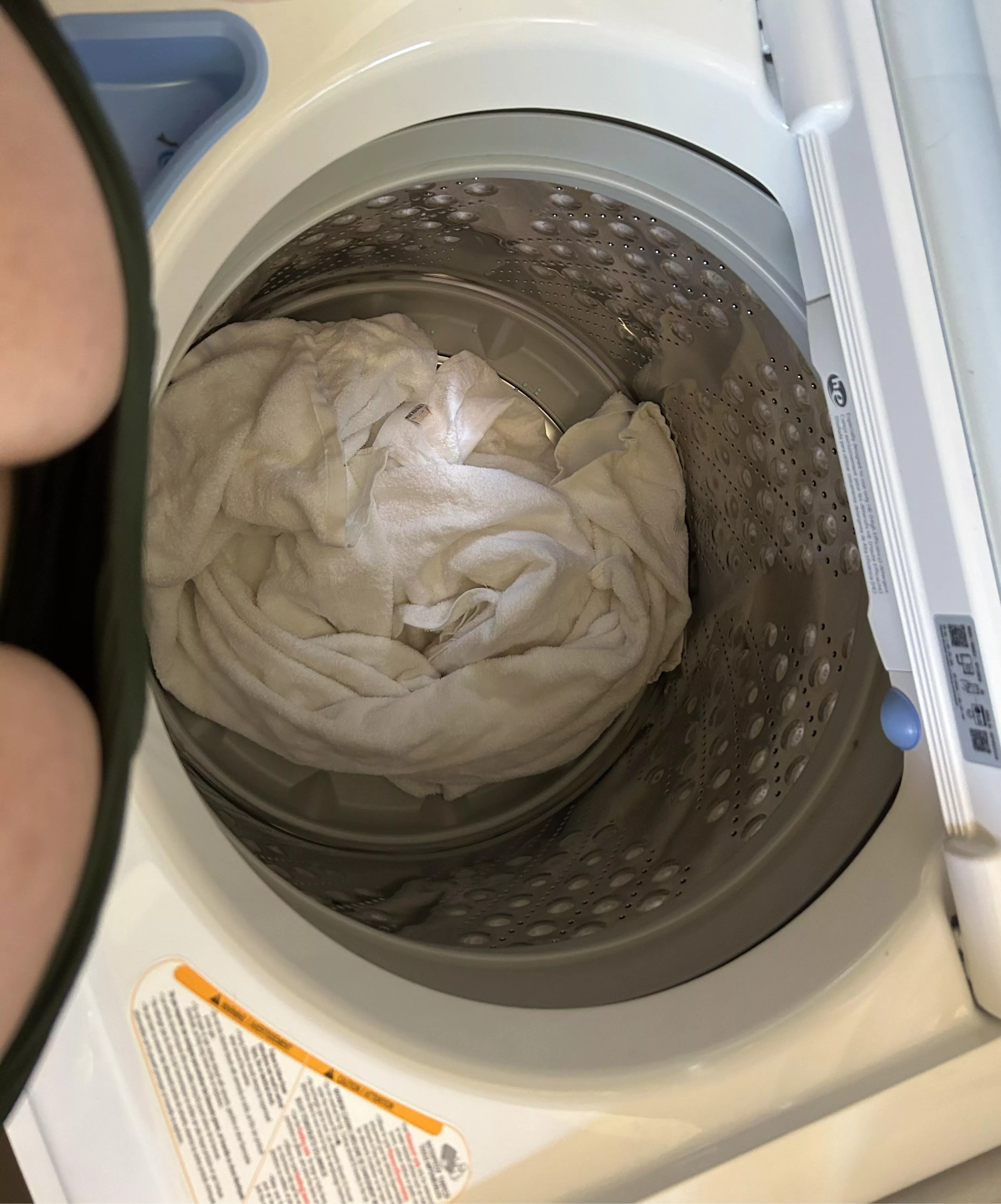 Cleaning the cum rags husband used to clean up after going raw in his new whore 💦💦