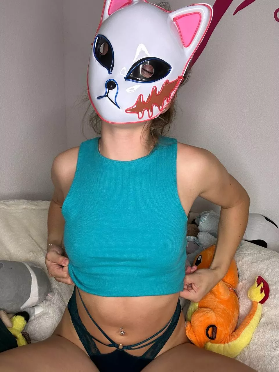 How many times per day would you fuck a 18yo girl like me?