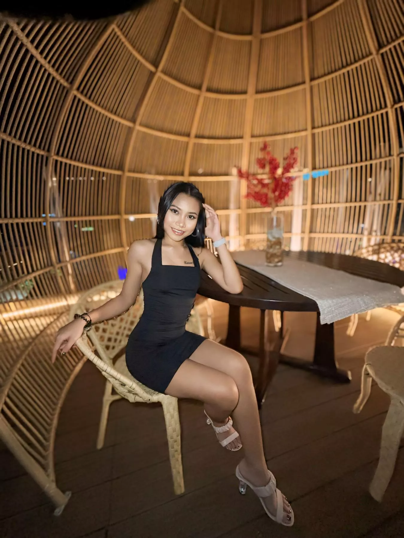 In love with this black dress