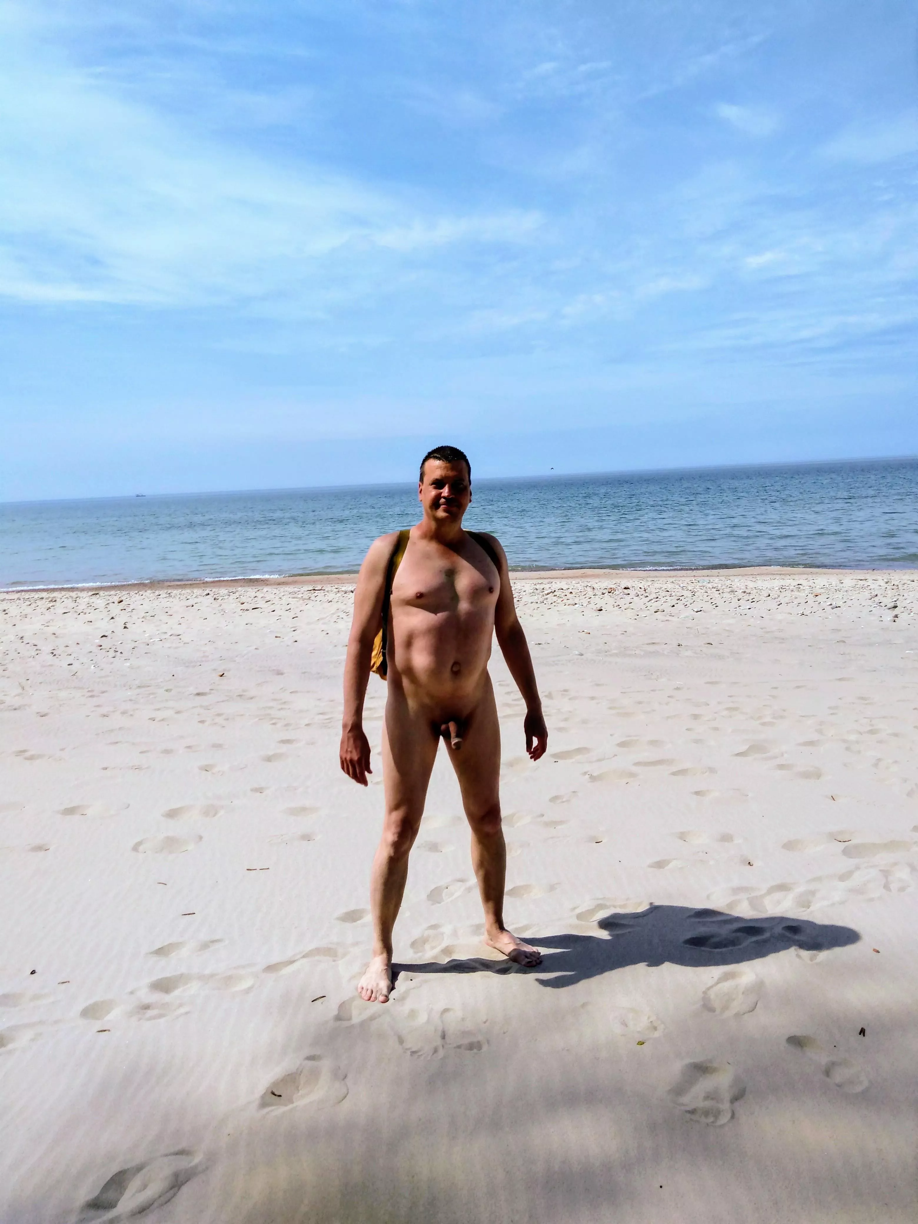 I've got all my clothes into the backpack 🎒 and went along the beach.