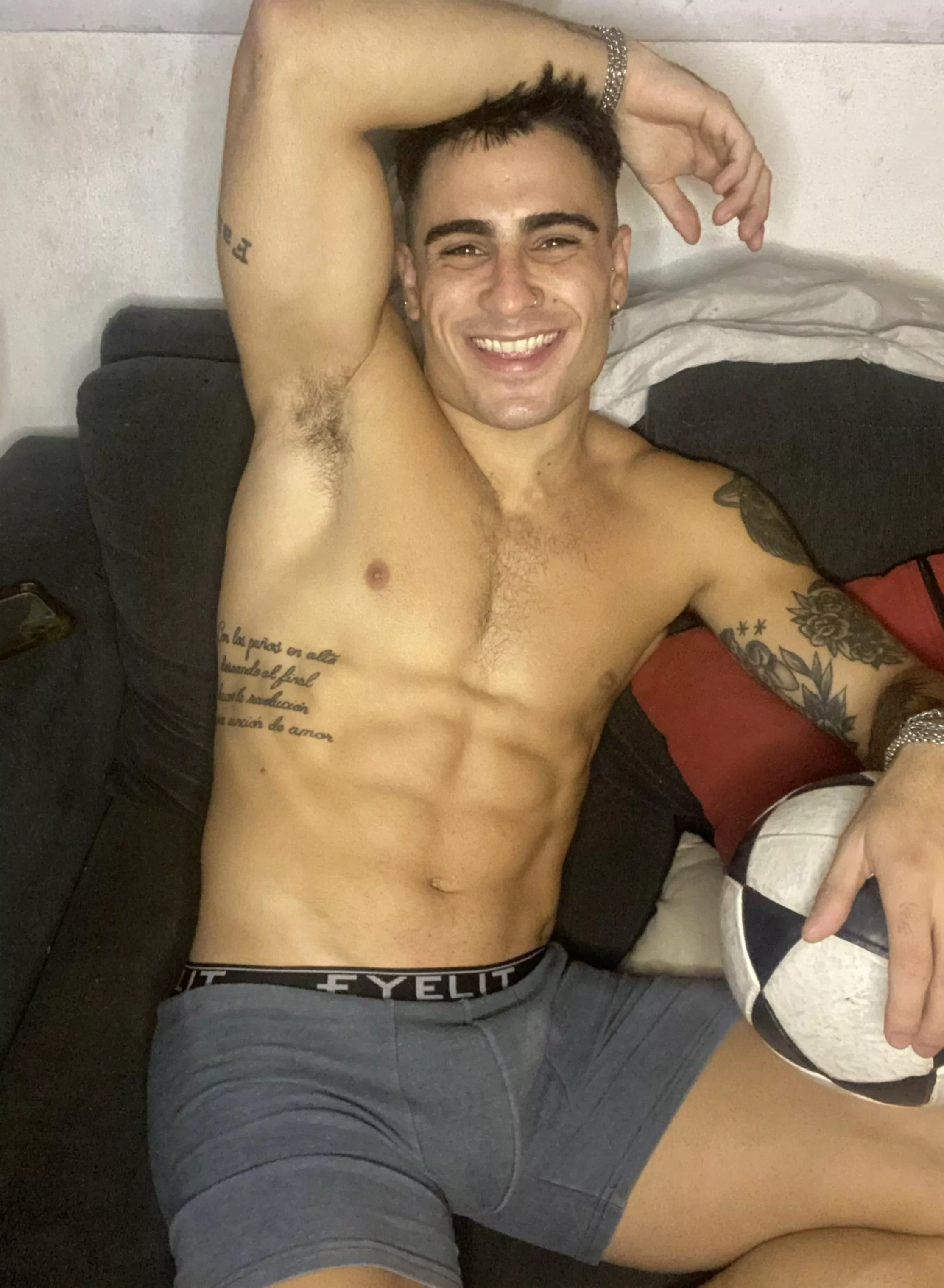 Soccer stud's sweaty pits: wanna taste?