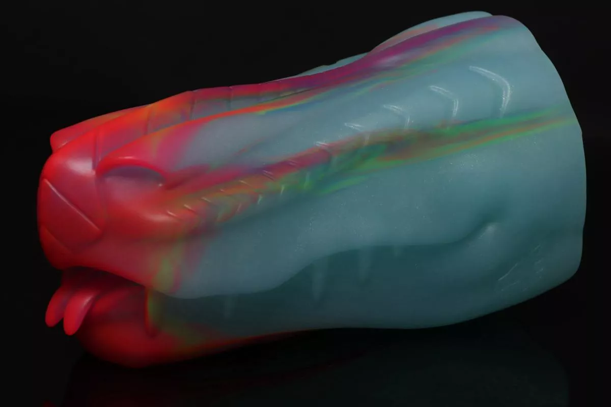 Wanted a Fiona for a while and finally decided to grab this beauty for my birthday alongside my custom order. Did it separate so she'll arrive earlier.