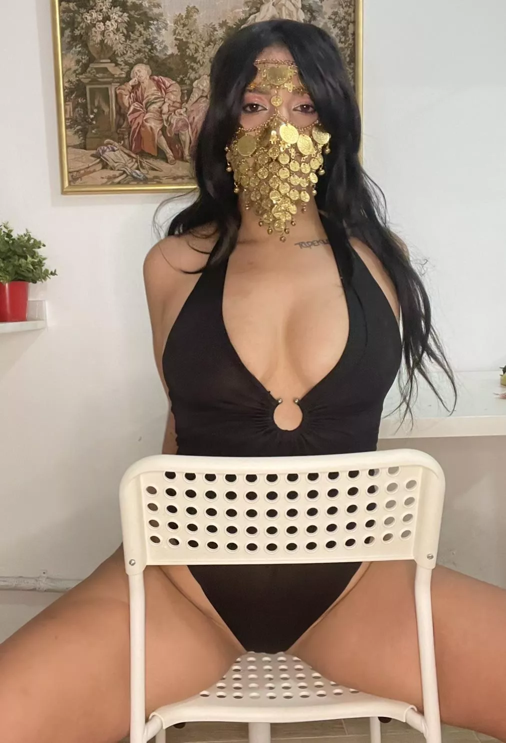 your classy queen⚜️