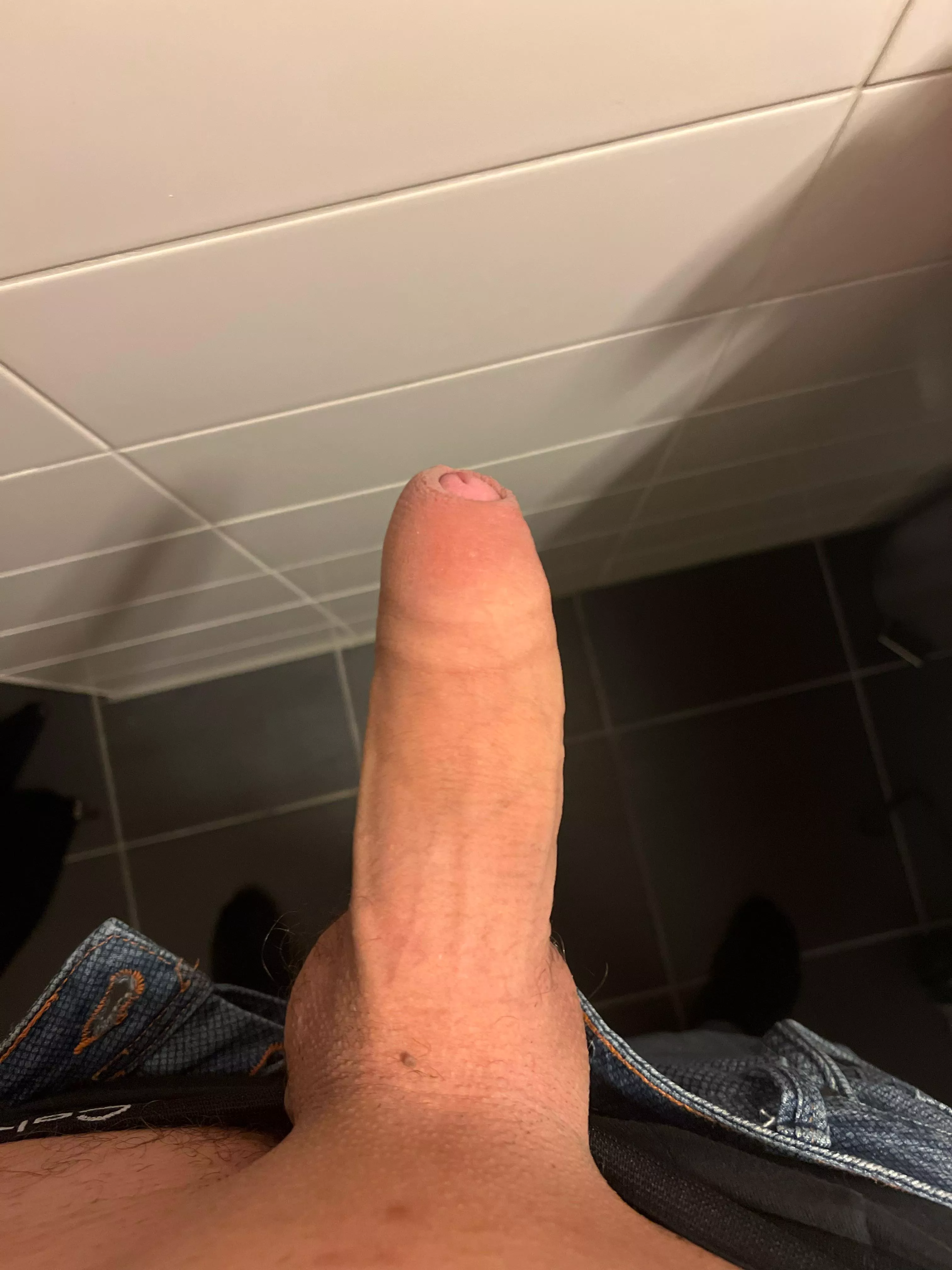 7.5 inch long, 6 inch thick