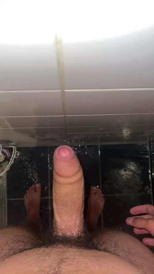 Am I considered thick? 7’5 inch long, 6 inch thick (M18)