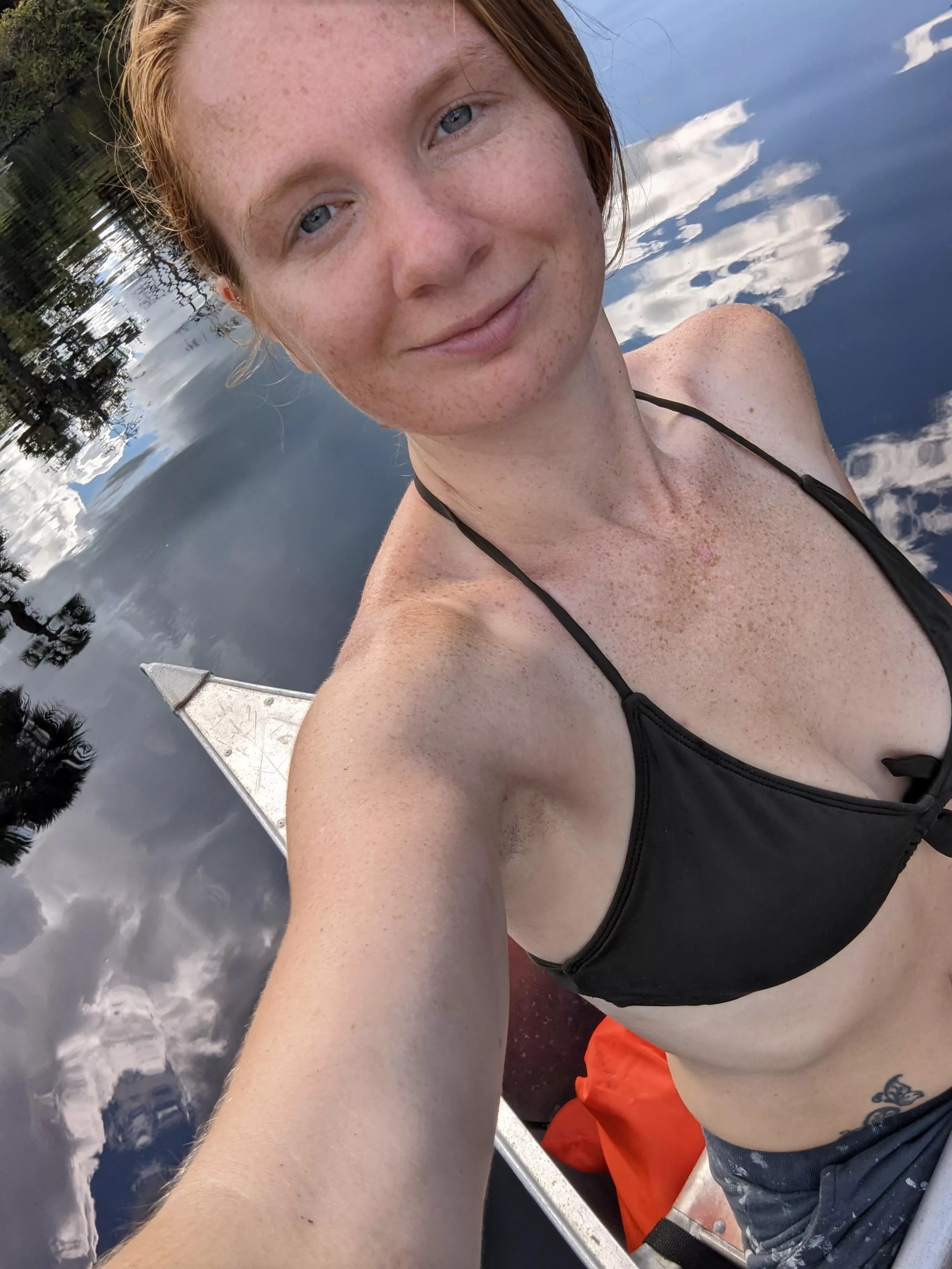 Can you resist a redhead's charm?😻