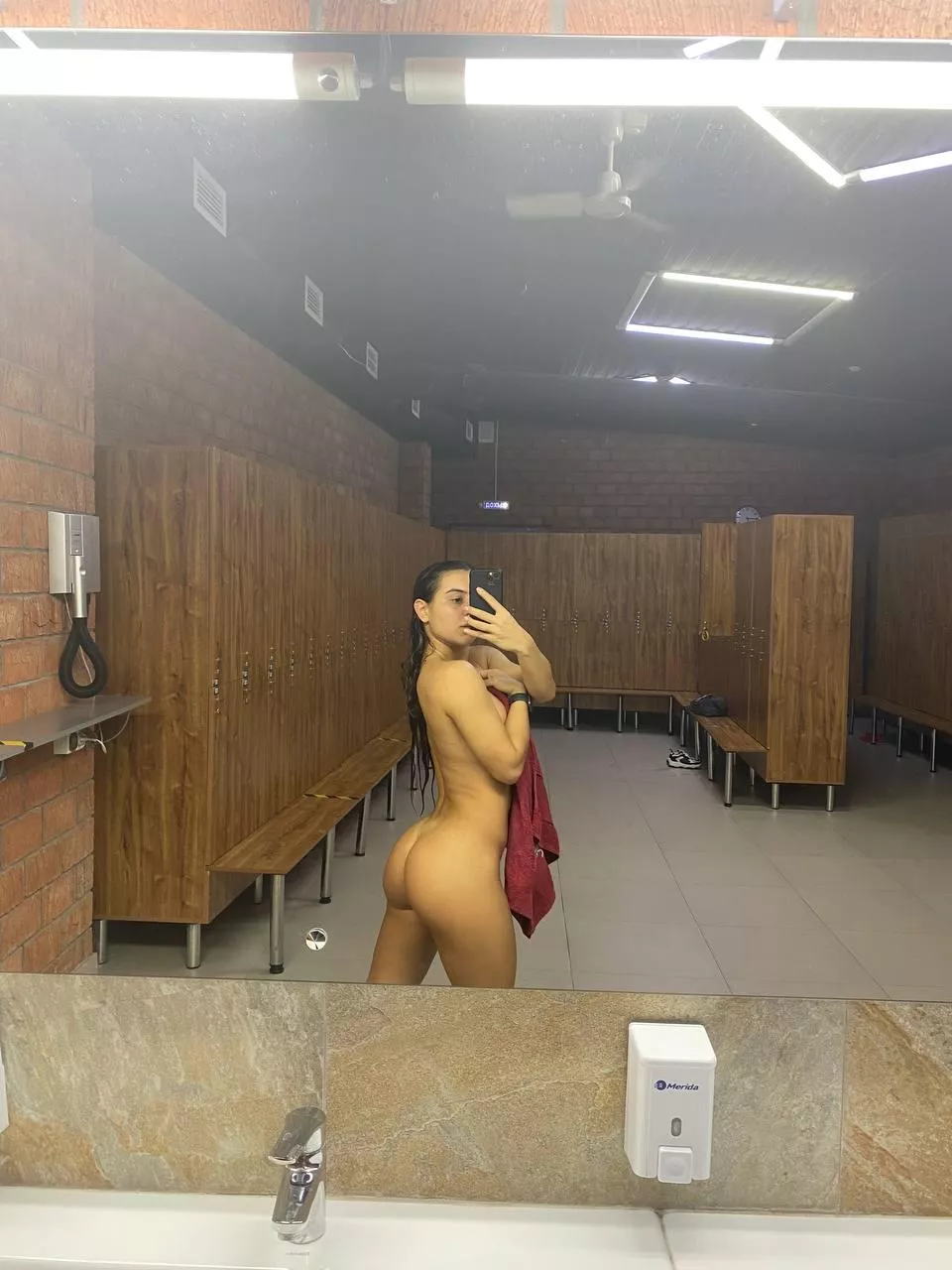 Come stand behind me