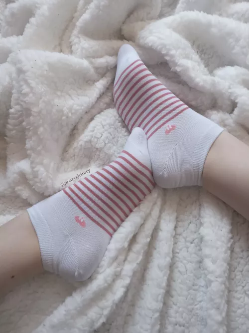 do you like striped sock? 🤭