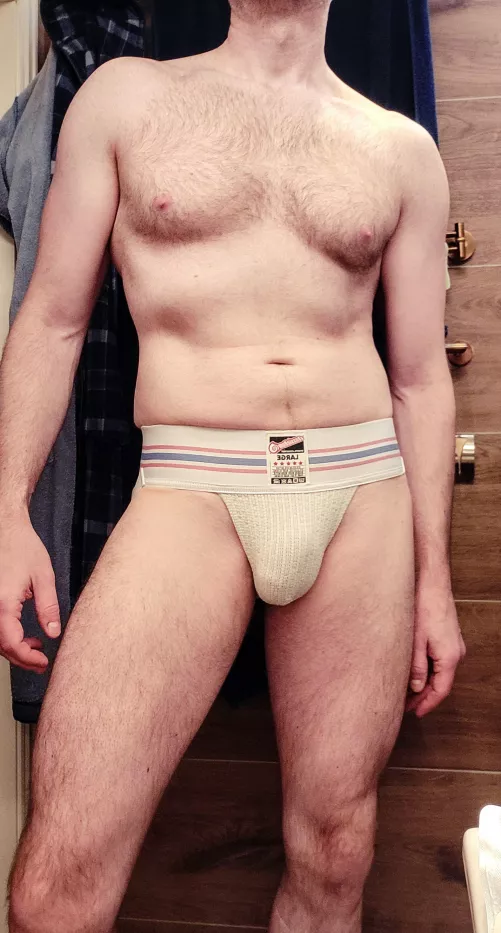 Gotta love the lighting in my bathroom 