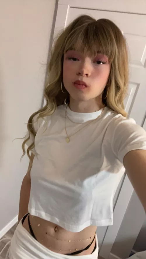 Looking for a submissive guy that will obey every order I give him