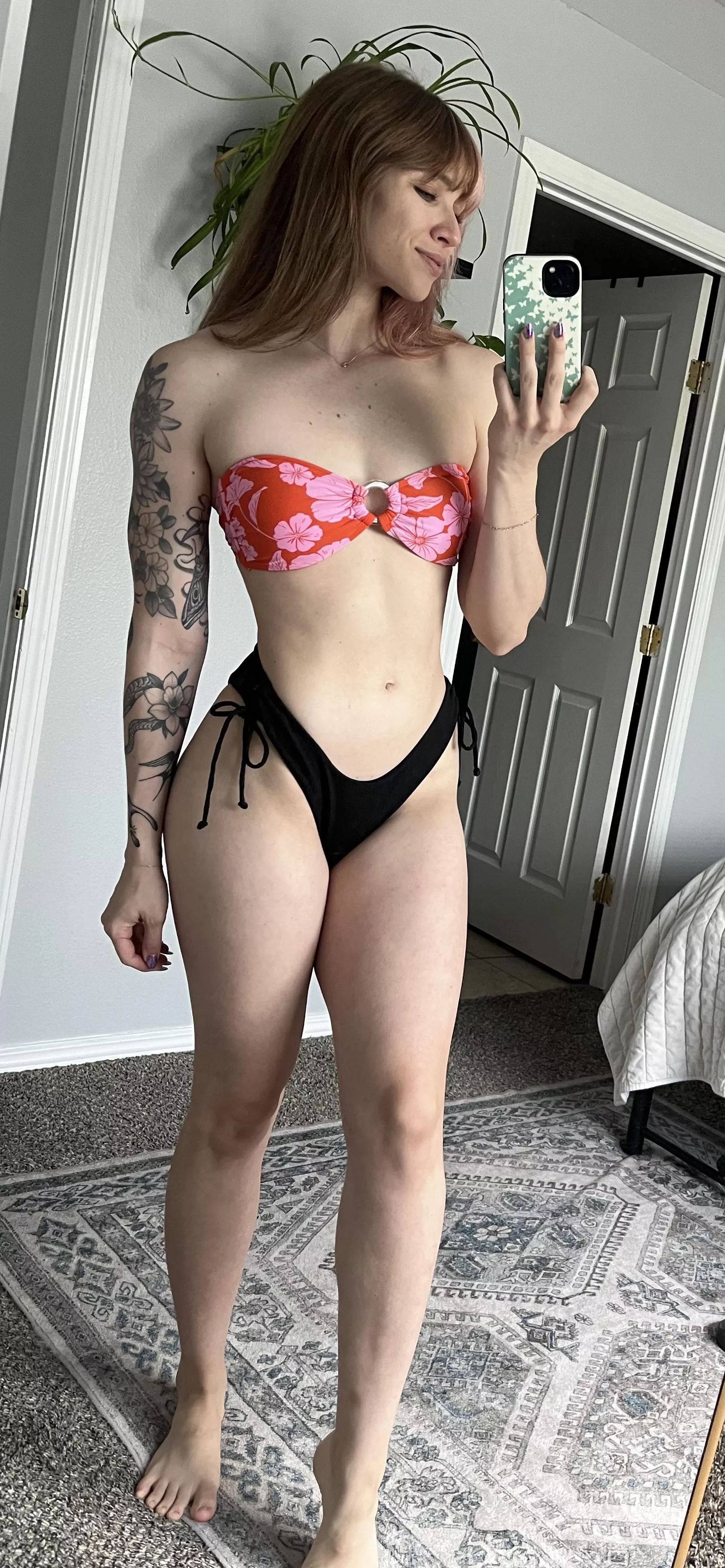 my tight little tummy needs a big load [img]