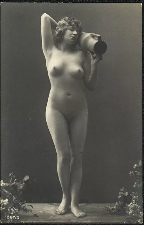 studio nude