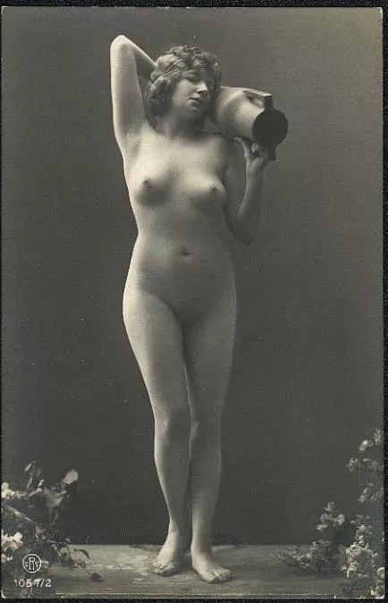 studio nude
