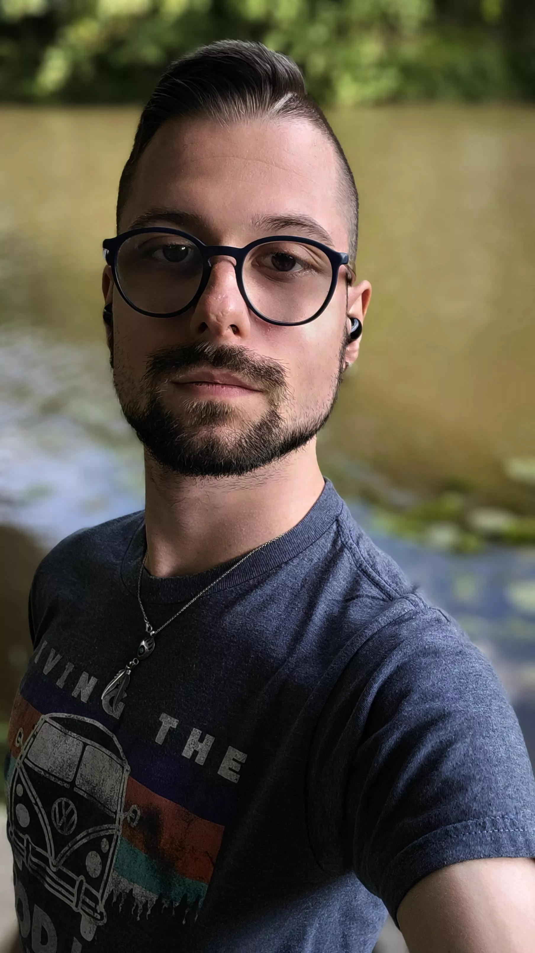 The scars on my nose make me insecure 