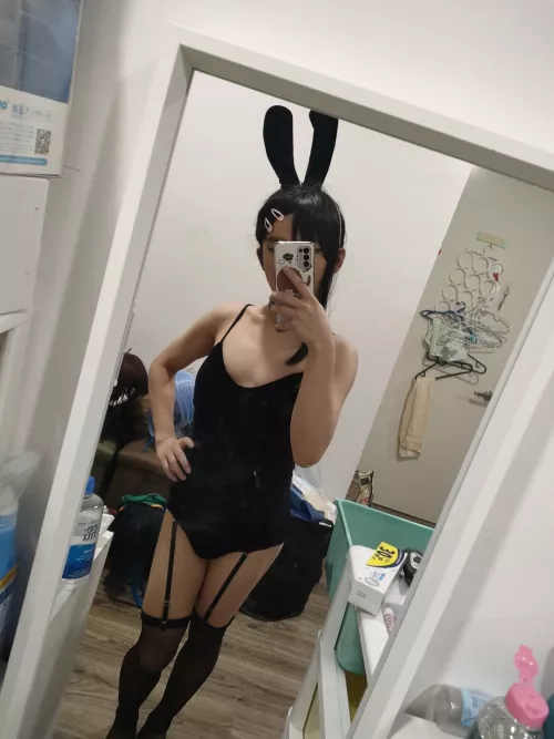 Where would this outfit be.. fit to wear..?