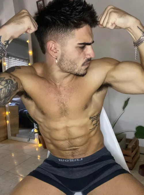 Are there any subs here who can take a rough pounding?