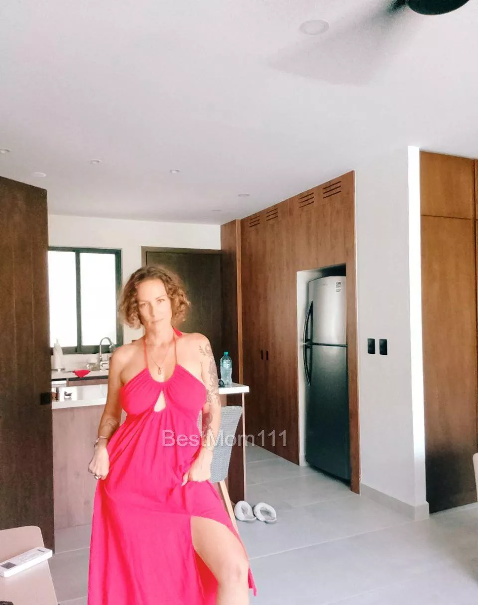 Best Mom (@itsbreastmom)