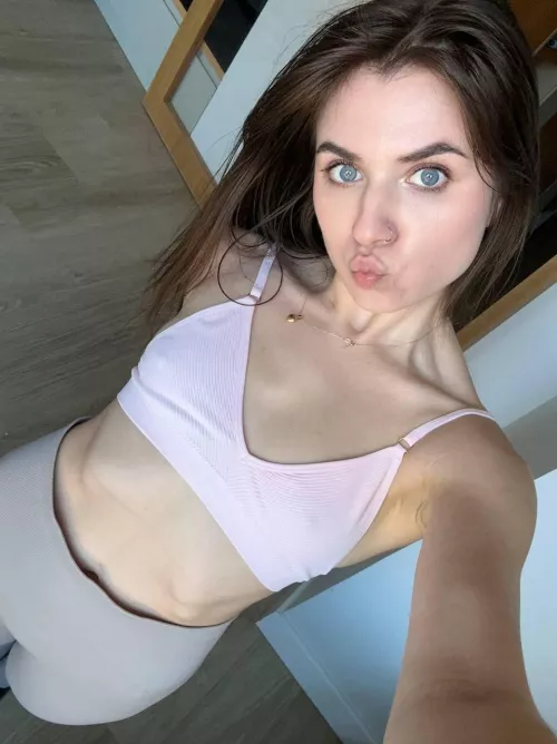 Hopefully you liike my small body ;)