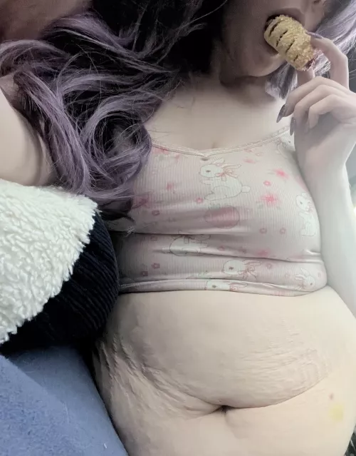 How many pastries should I eat? 🍪💦