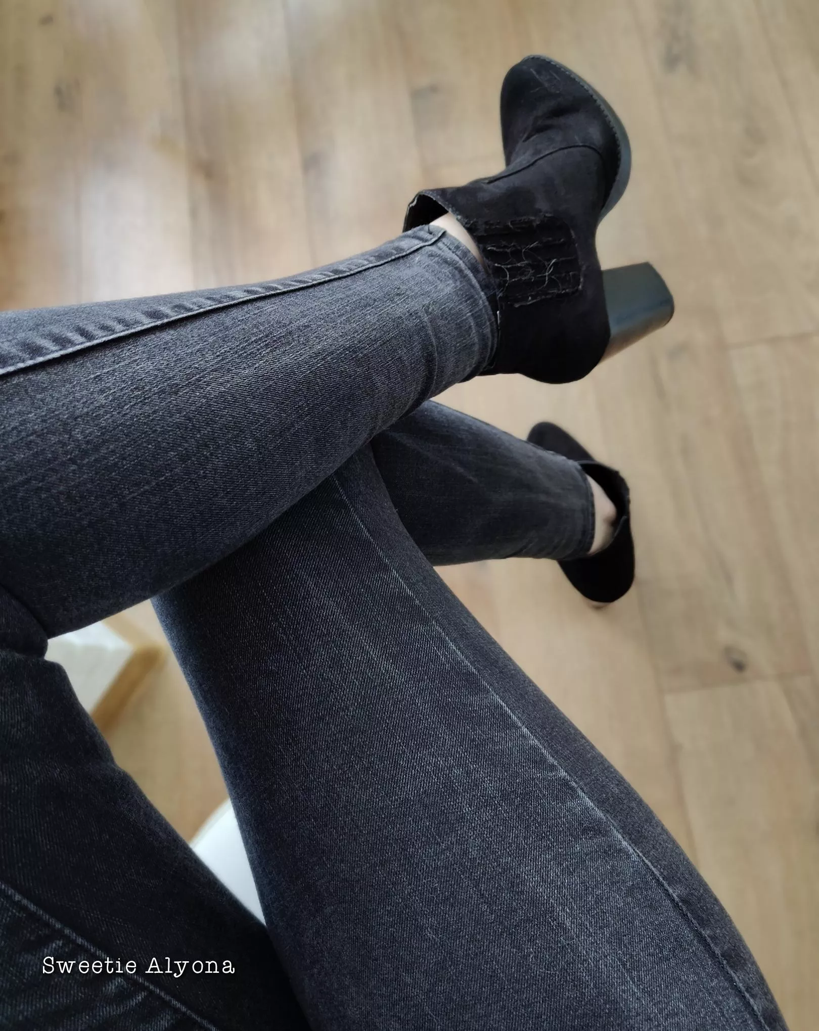 Love ankle boots 