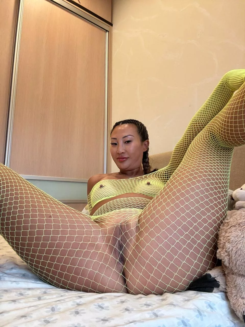 My pussy at your disposal tonight.