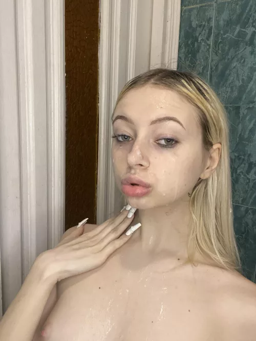 Sexy chick plowed with cum on her face