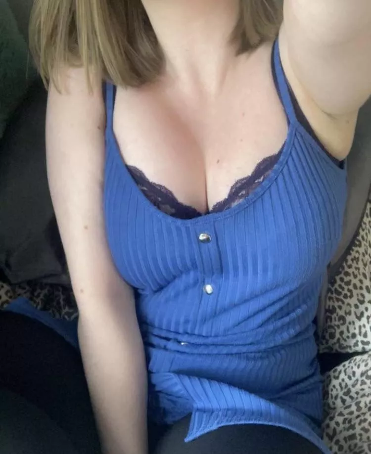 A little bra slip [f]or you 