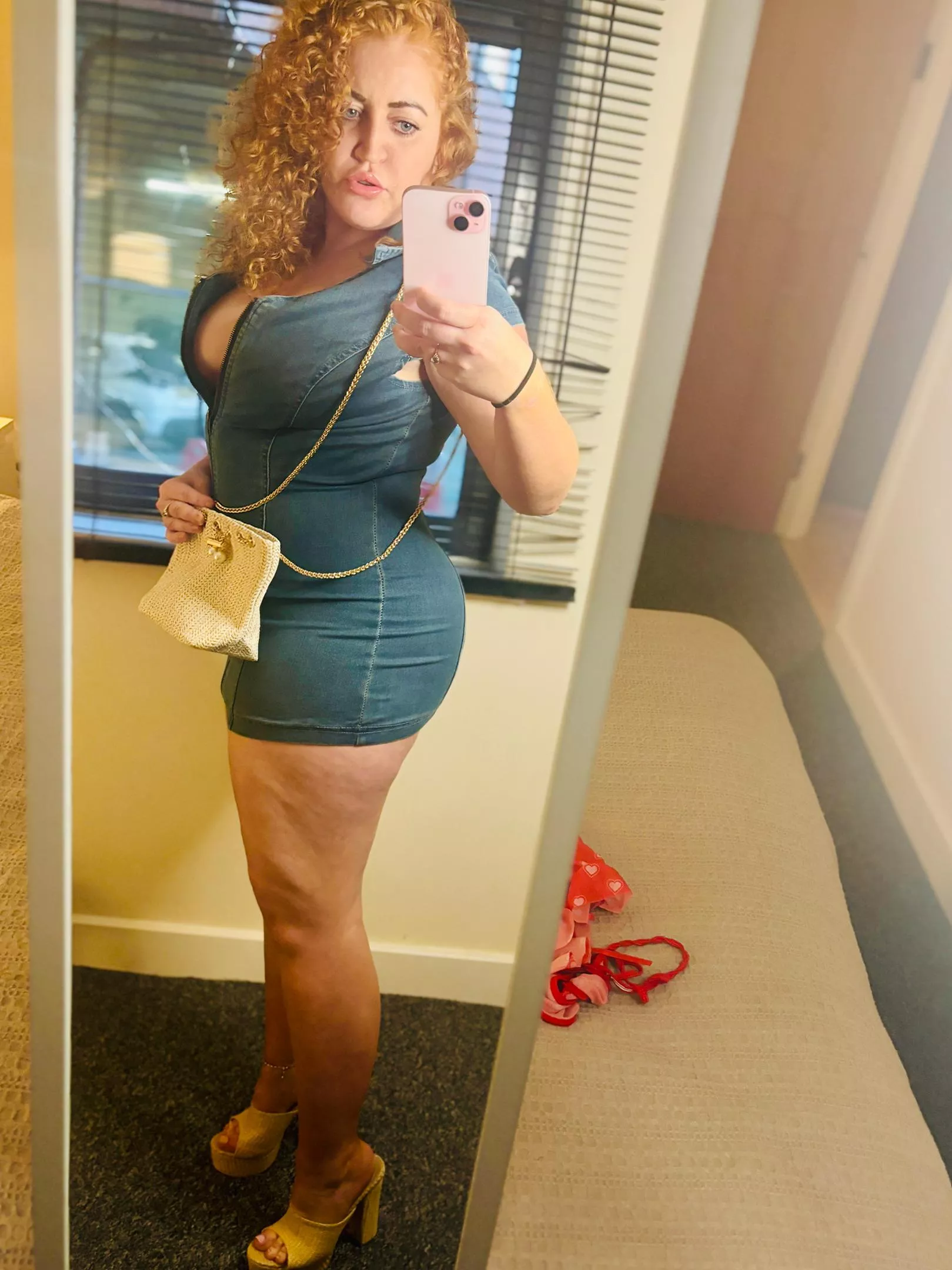 Do you agree that secretaries have the best pussy?