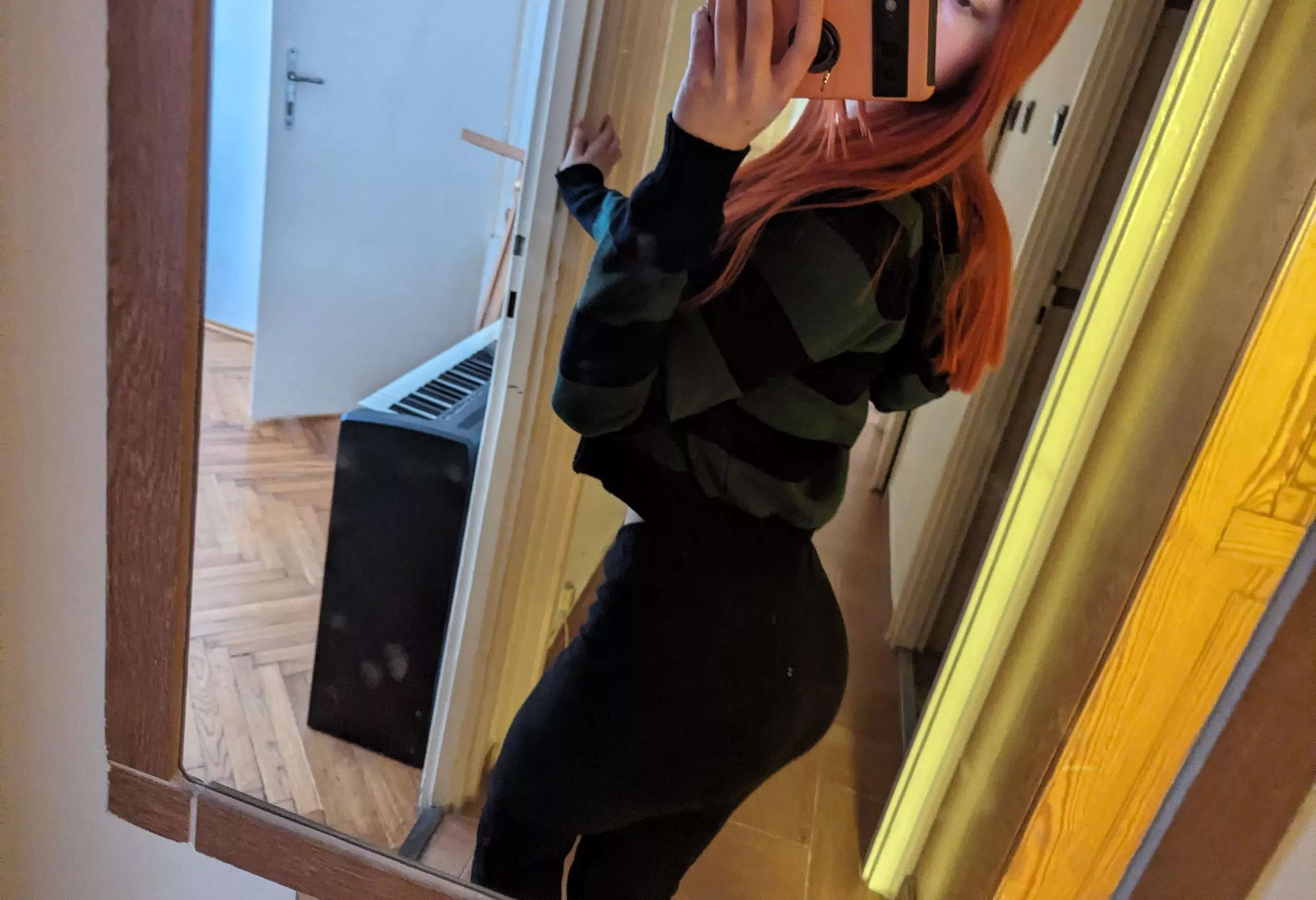 Do you like my outfit?