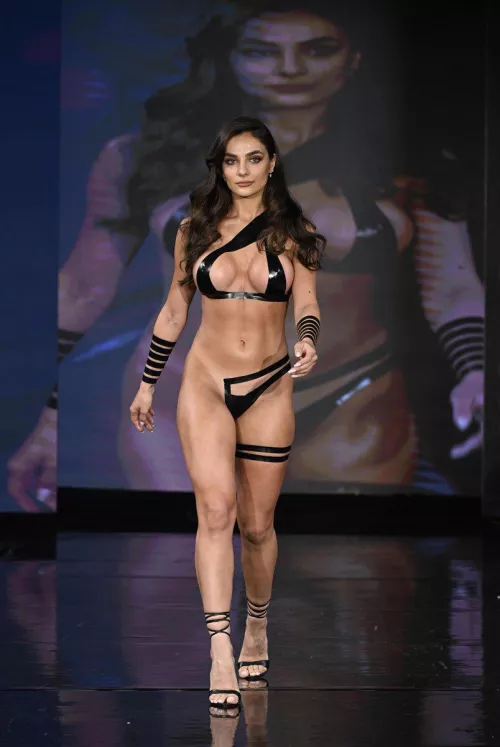 Does any of you know the name of this BTP model?