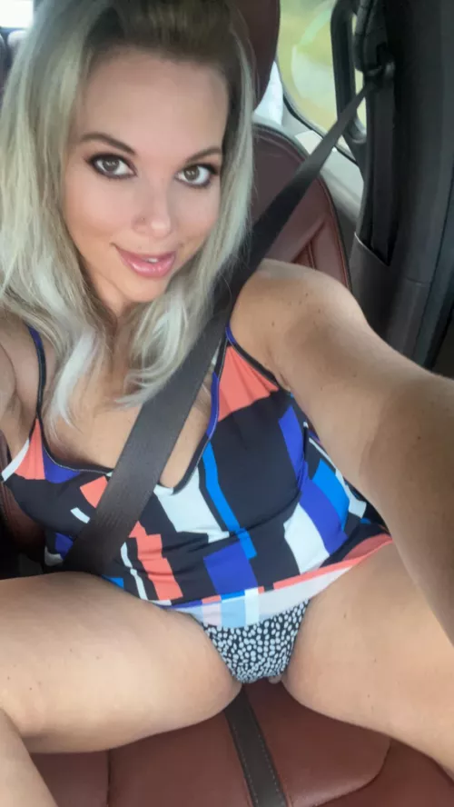 I love being naughty in the truck