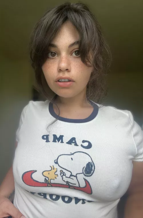 It’s braless season, fellas 