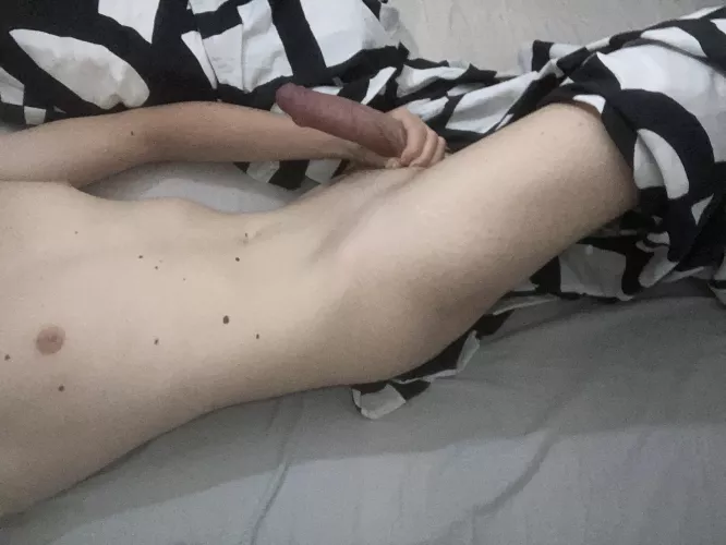 just woke up like this 🥱 is it breeding season yet? <3