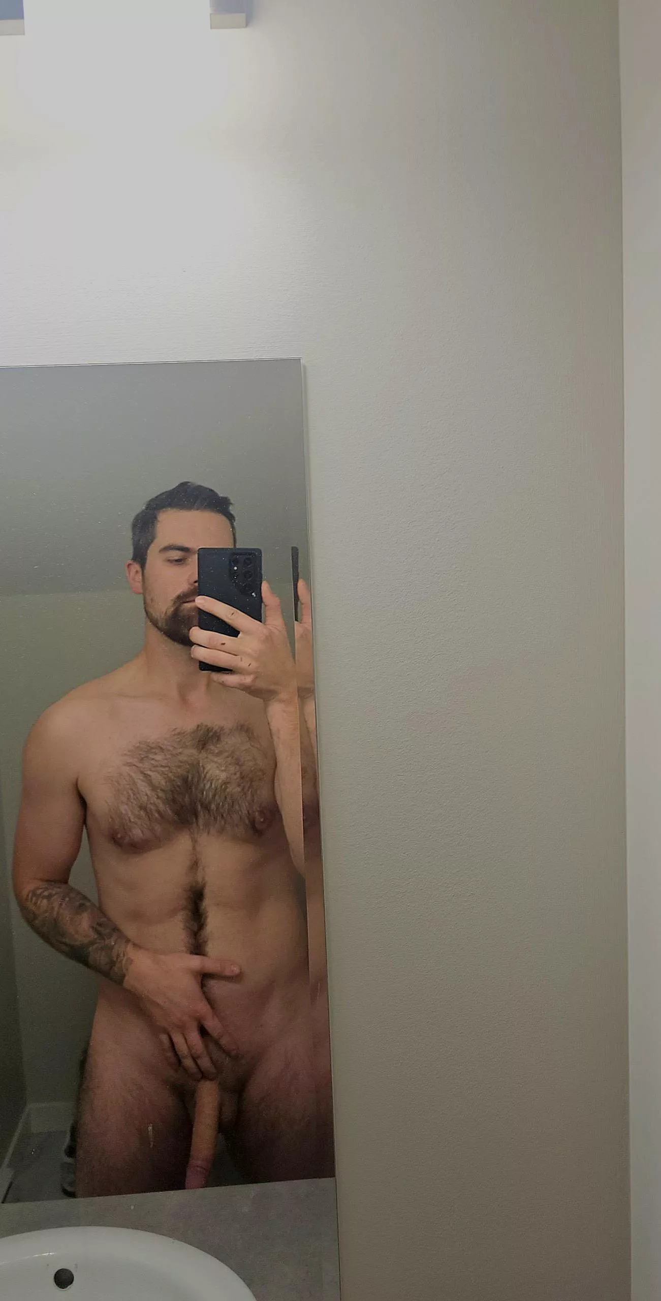 Like a dadbod and long cock?(32)